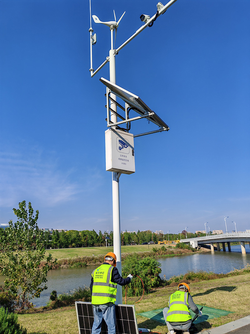 Small-Scale Solar Power Systems: A Comprehensive Guide for Beginners