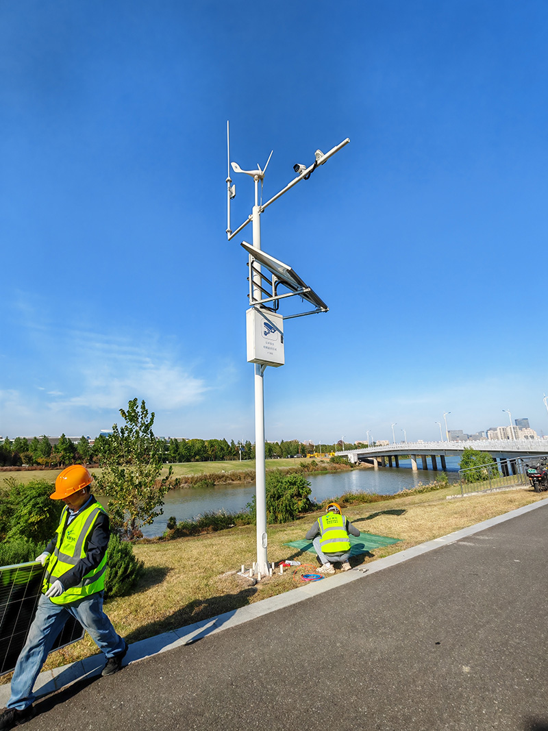 Complete Guide to Solar PV Installation: From Planning to Commissioning