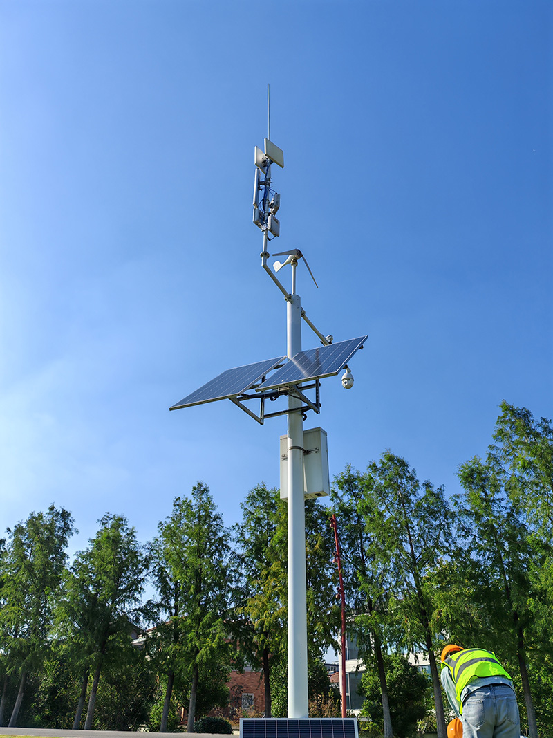How to Calculate the Power of a Small-Scale Solar Power System