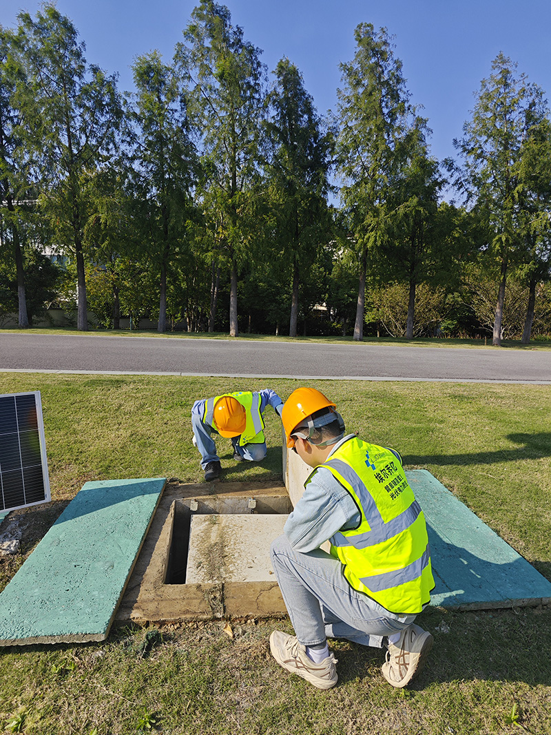 Small-Scale Solar Power Solutions for Your Home or Business