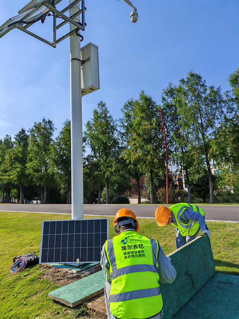 Small-Scale Solar Power Solutions for Your Home