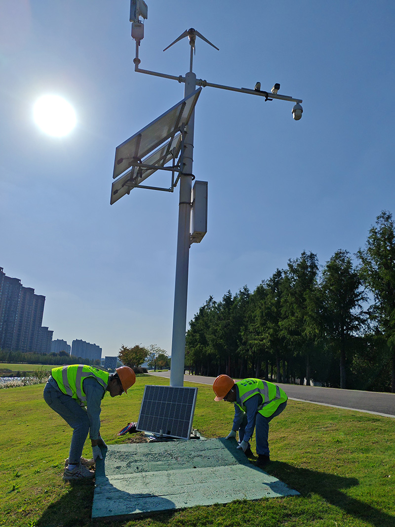 Exploring the Components of a Solar PV System