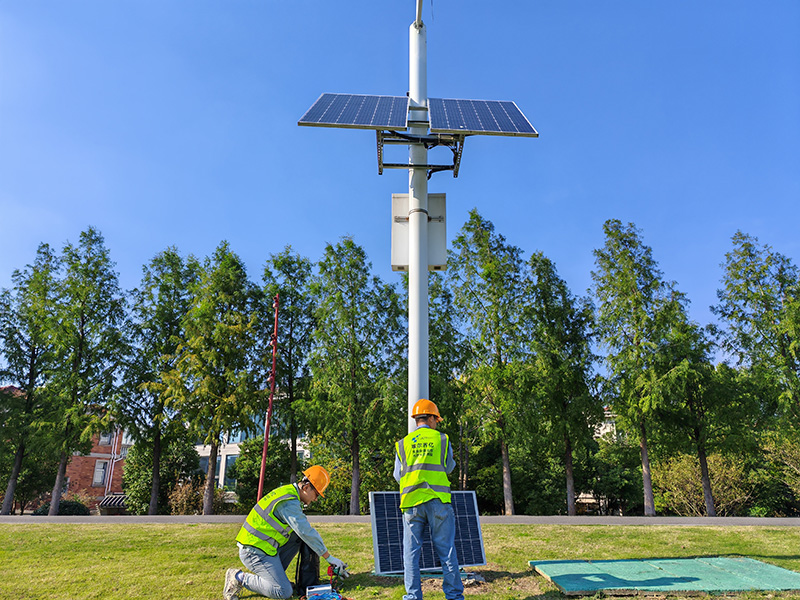 Small-Scale Solar Power Solutions for Your Home