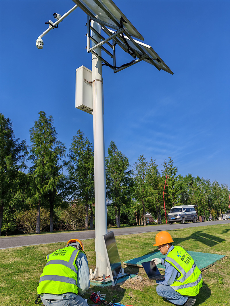Small-Scale Solar Power Systems: A Comprehensive Guide