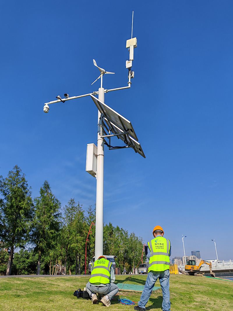 How Much Does a Small-Scale Solar Power System Cost?