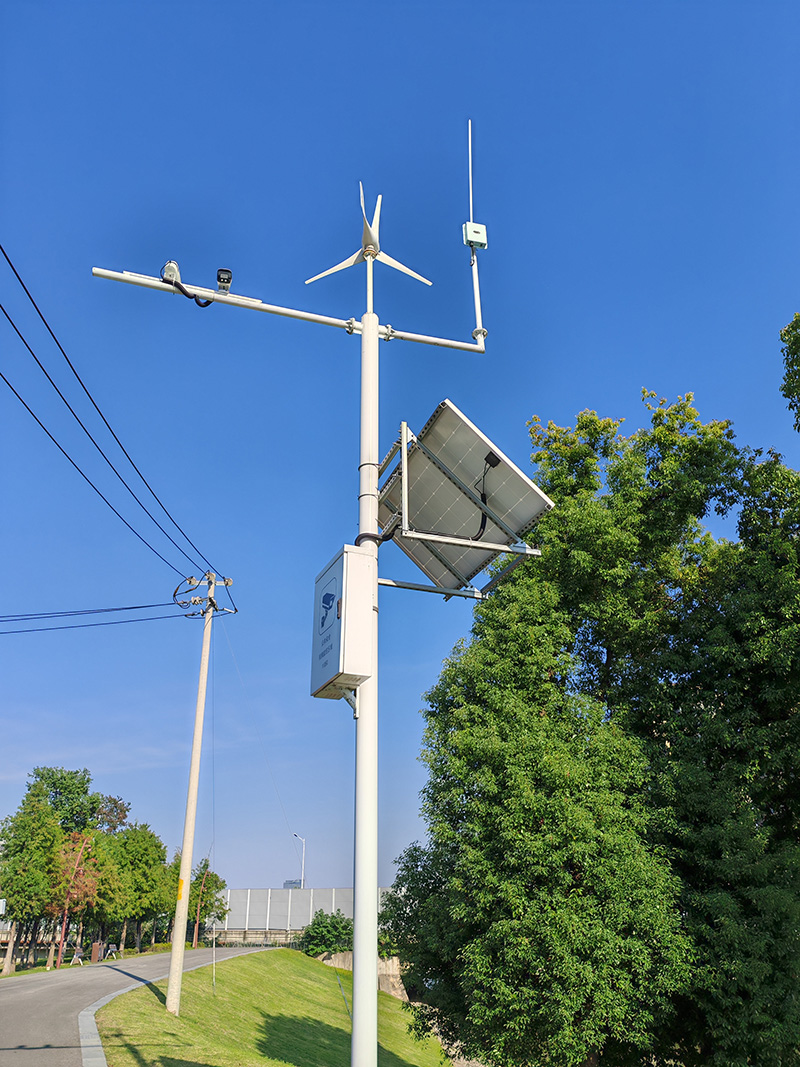 Power Your Home with the Sun: A Guide to Small-Scale Solar Power Systems