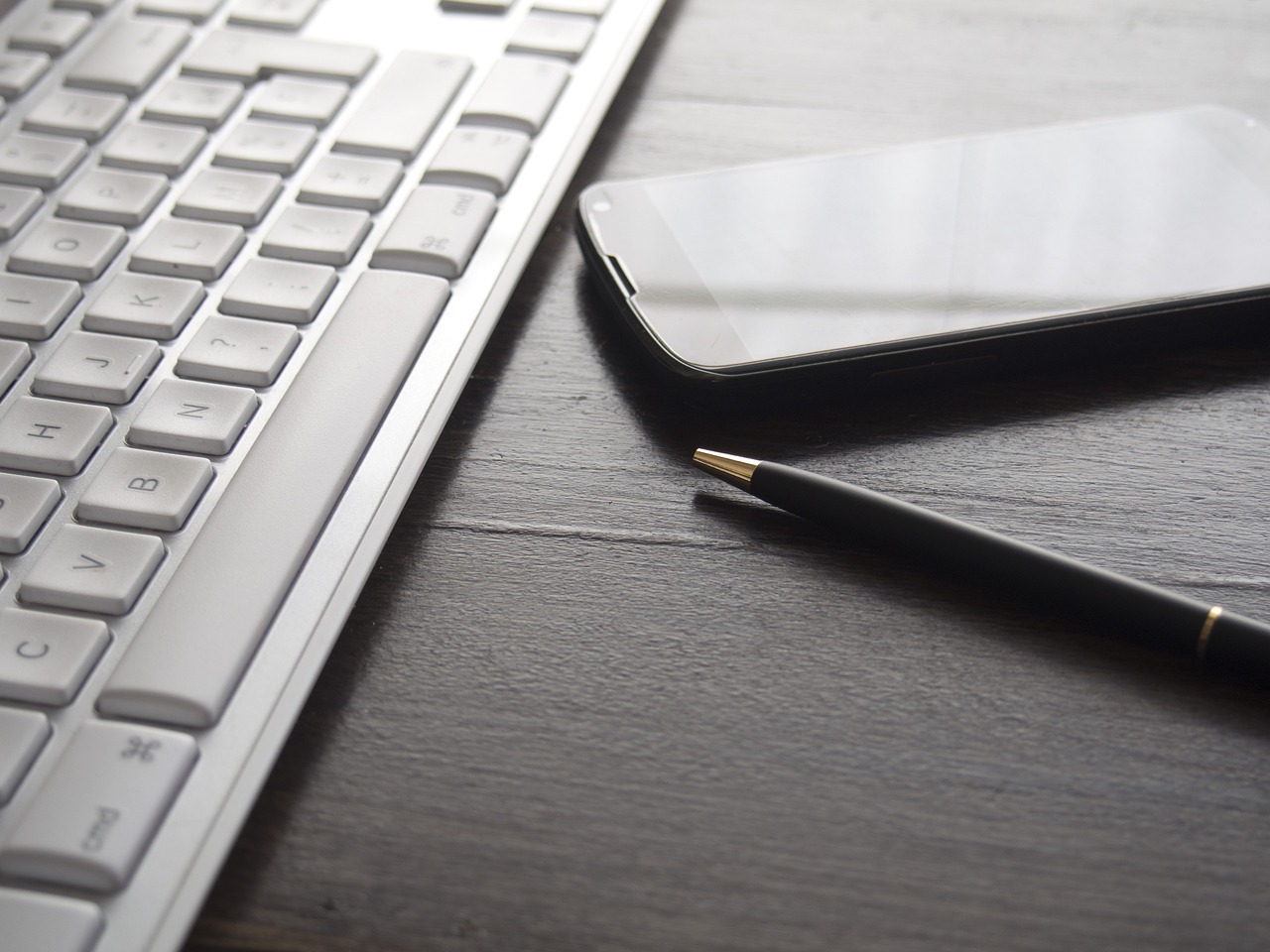 Title: A Comprehensive Review of Communication Cables: An In-Depth Analysis and Evaluation