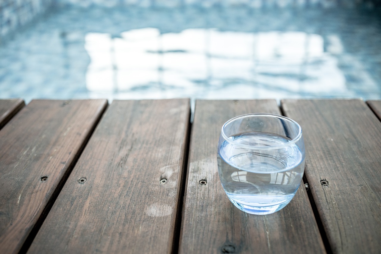 Title: 陕西水文水质监测试剂，确保水资源安全的关键