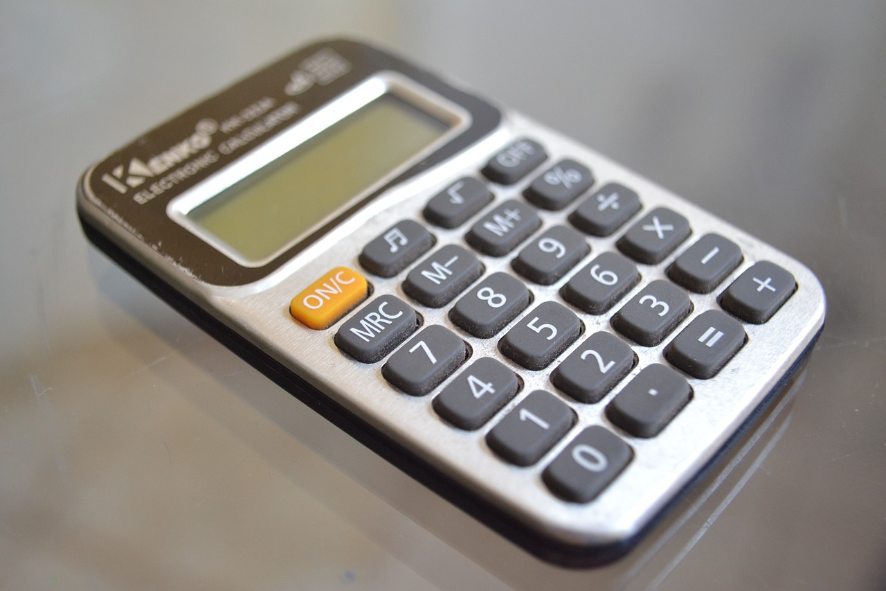 PLC vs. PAC Controllers: A Comparison of Cost and Functionality